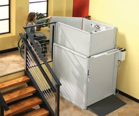 Bruno Commercial 3 Gate Vertical Platform Lift in Cape May, Sea Isle City, Cape May Court House, Wildwood, Ocean City, NJ, Villas, NJ